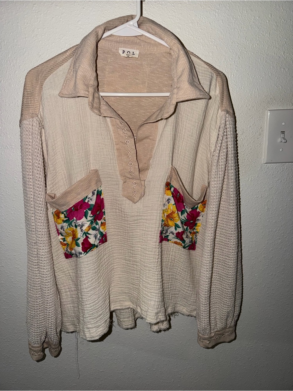 POL Cream Mixed Media Long-Sleeve Henley with Floral Patch Pockets - Picture 6 of 14